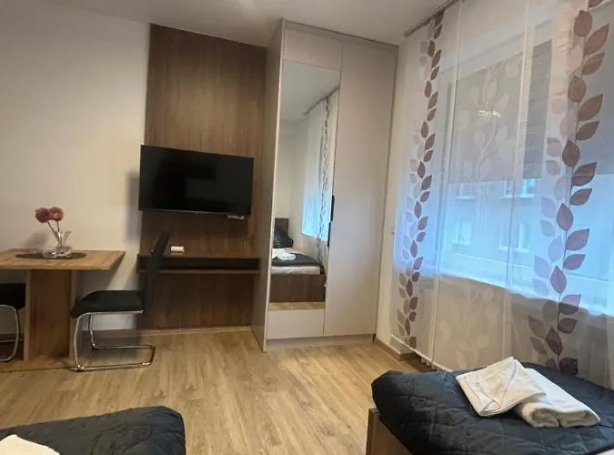 Homestay Lenti Duesseldorfer Apartment's *