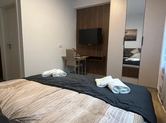 Lenti Duesseldorfer Apartment's Dusseldorf