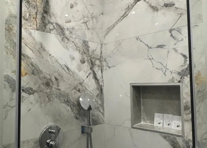 Lenti Duesseldorfer Apartment's