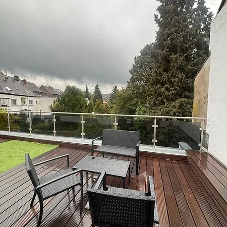 Lenti Duesseldorfer Apartment's Privatunterkunft *