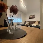 Lenti Duesseldorfer Apartment's Düsseldorf