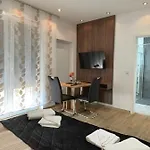 Lenti Duesseldorfer Apartment's