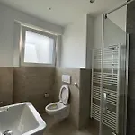 Lenti Duesseldorfer Apartment's *