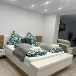 Lenti Duesseldorfer Apartment's *