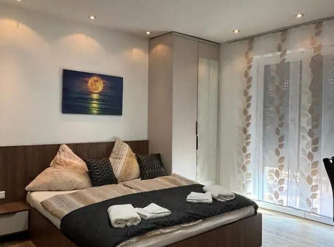 Lenti Duesseldorfer Apartment's *