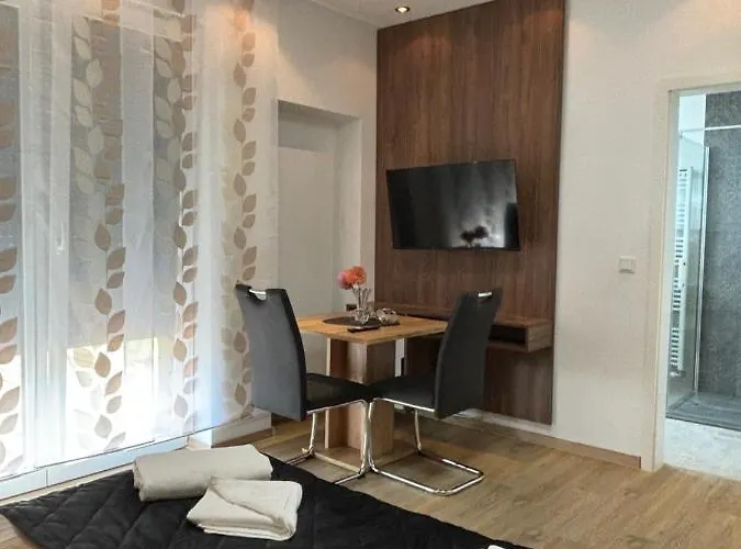 Lenti Duesseldorfer Apartment's