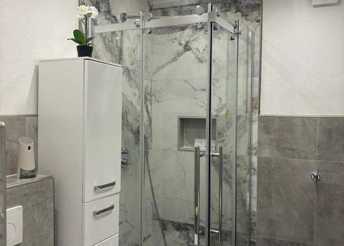 Lenti Duesseldorfer Apartment's Rum i privatbostad Düsseldorf