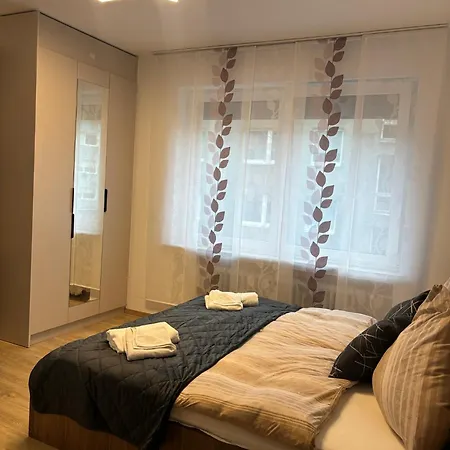 民宿 Lenti Duesseldorfer Apartment's 杜塞尔多夫