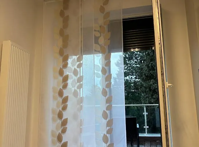 Lenti Duesseldorfer Apartment's Quarto em Acomodações Particulares *